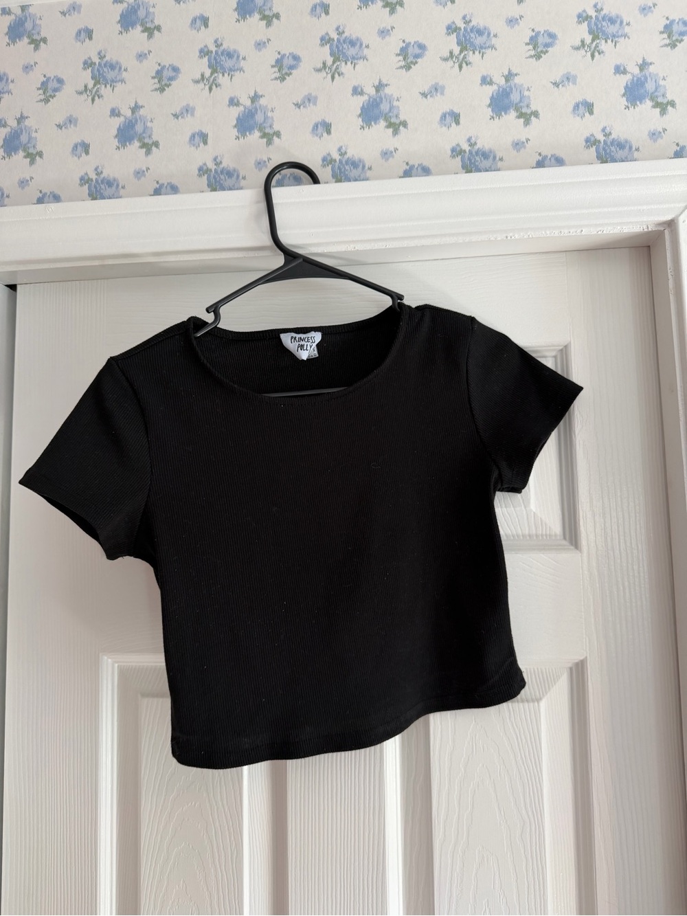 Princess Polly Black Ribbed Short Sleeve Crop Tee